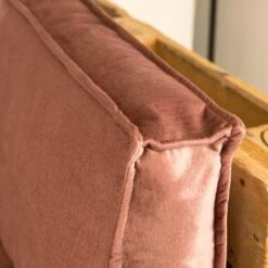 2L Home & Garden Rugkussen Velvet Oud Roze - 120 X 40cm 14 2L Home & Garden Rugkussen Velvet Oud Roze - 120 X 40cm -Tuinmeubilair 1200x1200 1211