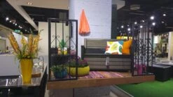 Keter - Hudson Bench Box - 2-zits Bank - Opbergbox - Hout Look & Feel - 227L - 138x63x89cm - Antraciet -Tuinmeubilair 1200x674