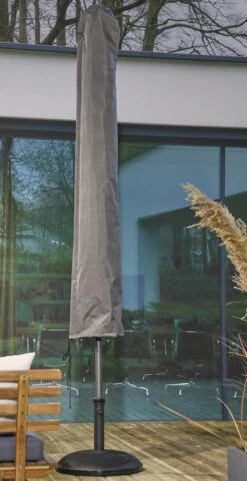 Weersbestendige Parasolhoes - Rond & Vierkant - Max. 3 X 3 M - Grijs / Antraciet - Stokparasol 17 Weersbestendige Parasolhoes - Rond & Vierkant - Max. 3 X 3 M - Grijs / Antraciet - Stokparasol -Tuinmeubilair 616x1200