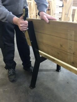 MaximaVida Set Industriële Bankpoten New York- Zwart Gecoat - Maak Zelf Je Bank -Tuinmeubilair 900x1200 5